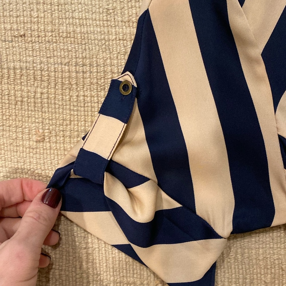 Diane Avon Furstenbery Navy and cream wrap silk dress - Picture 2 of 5